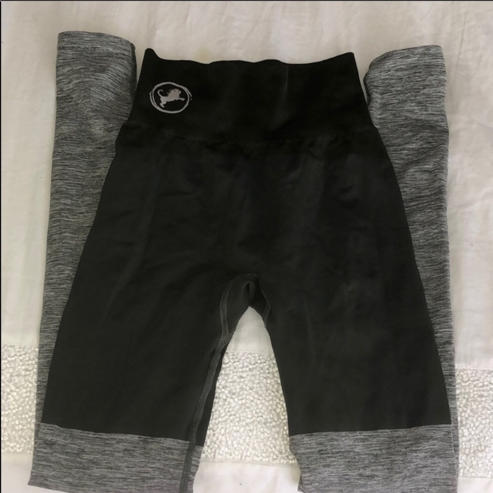 Abs2b booty plumping seamless pro leggings